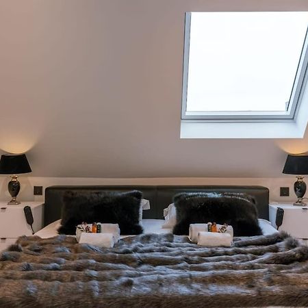 Huswell - Luxurious Apartment With Parking Beernem Buitenkant foto