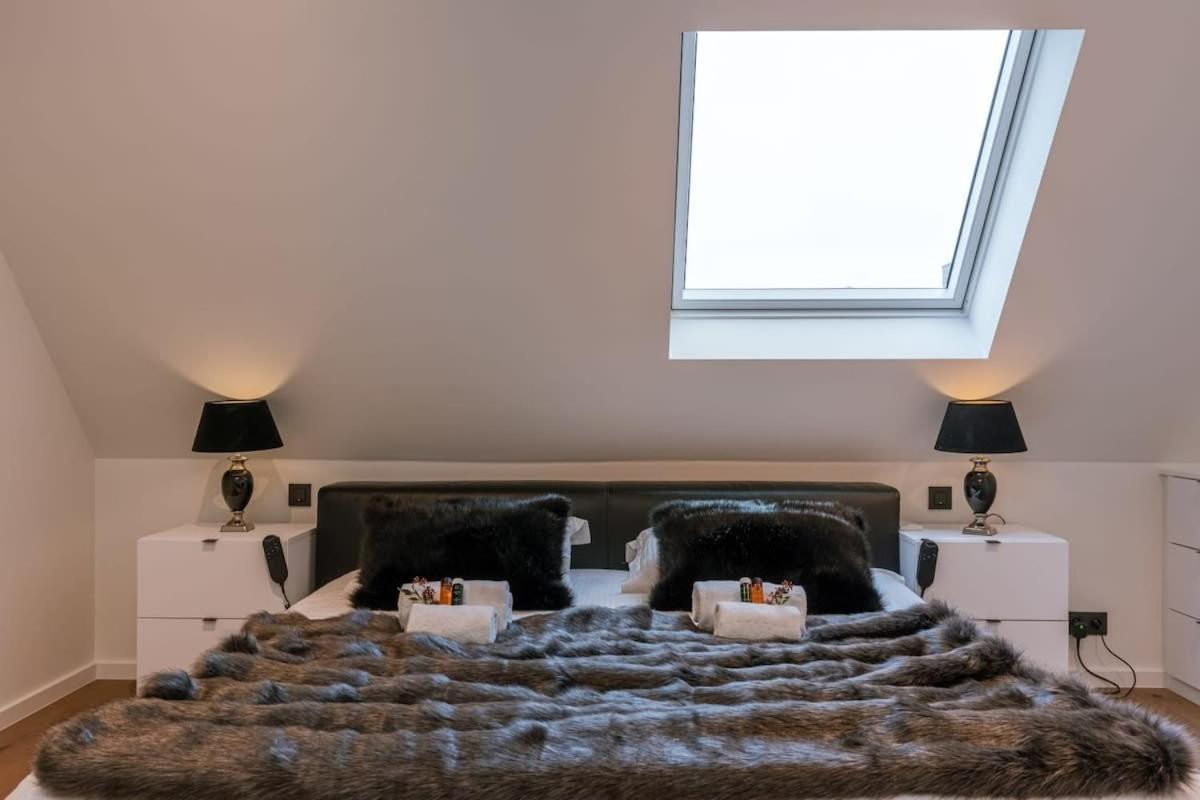 Huswell - Luxurious Apartment With Parking Beernem Buitenkant foto
