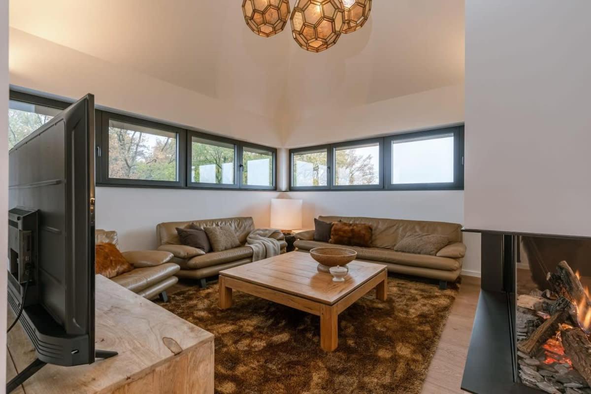 Huswell - Luxurious Apartment With Parking Beernem Buitenkant foto